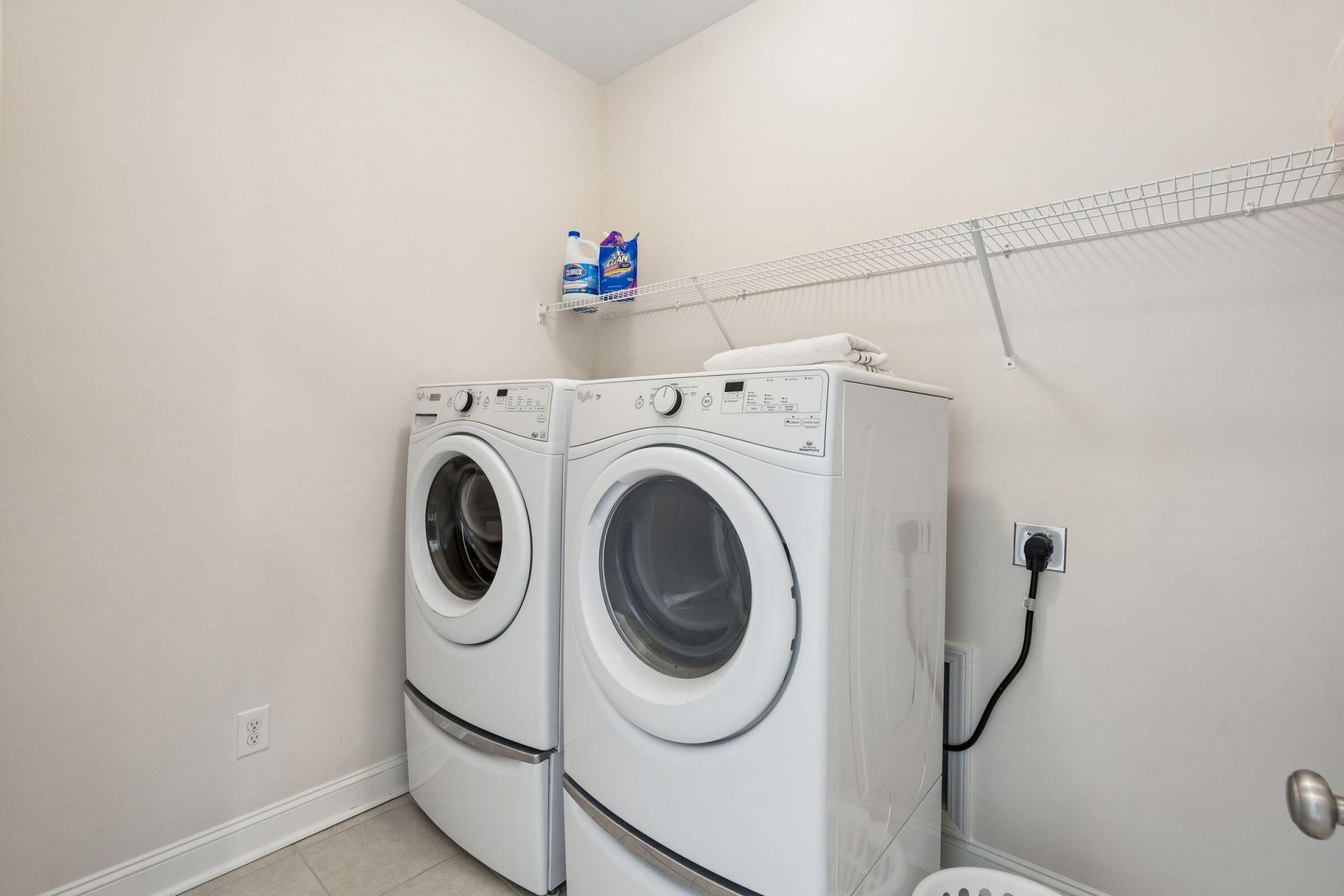 303 Theus Place Photo 38