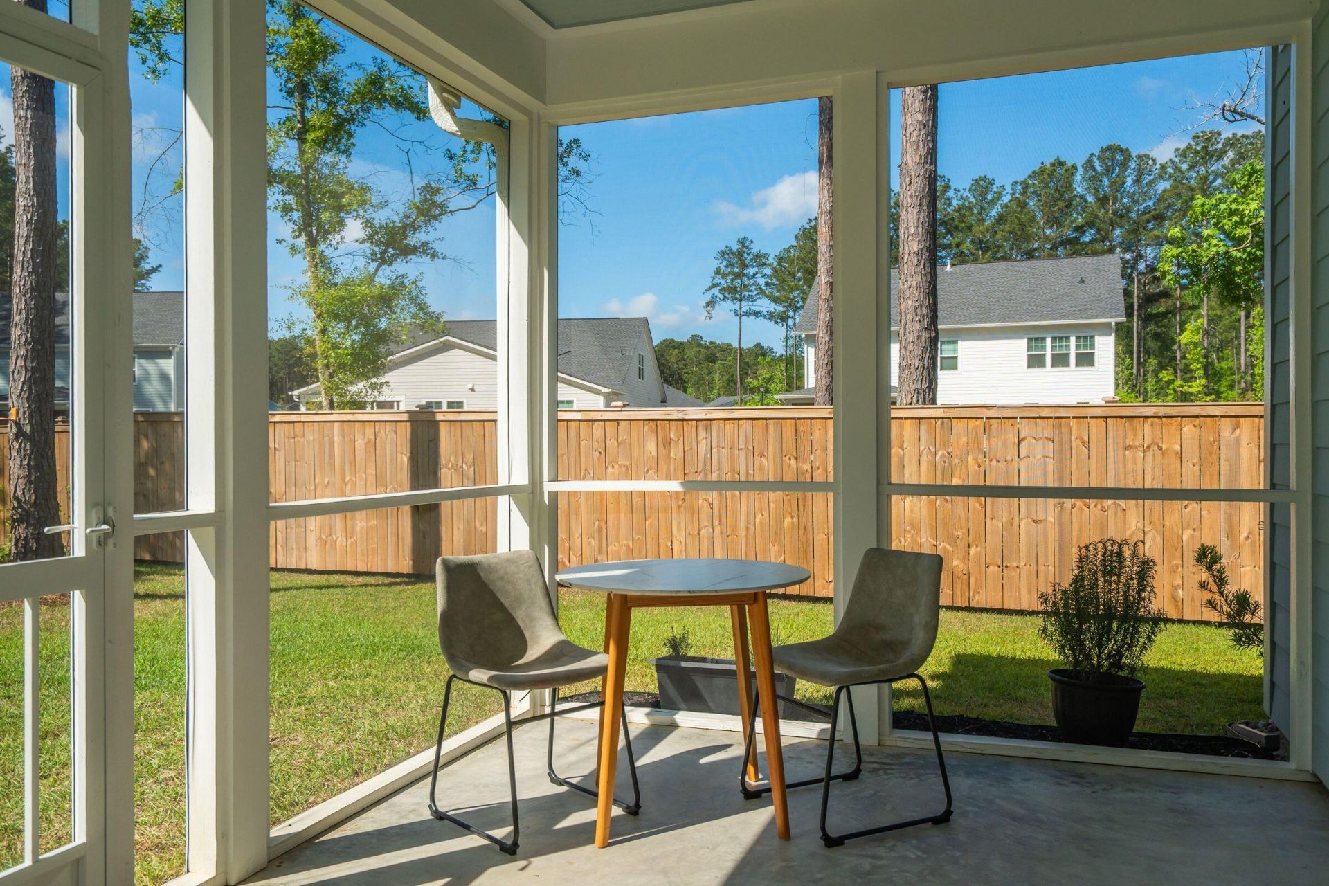 303 Theus Place Photo 43