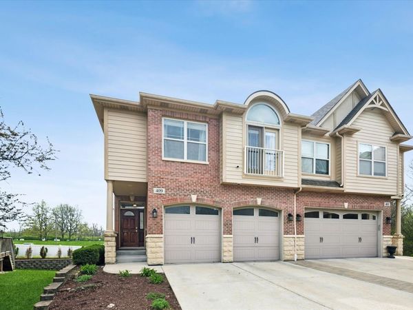 409 Provence Court , Lisle, IL 60532