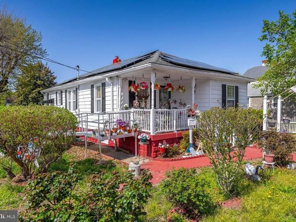 202 E MAIN STREET, PENNS GROVE, NJ 08069