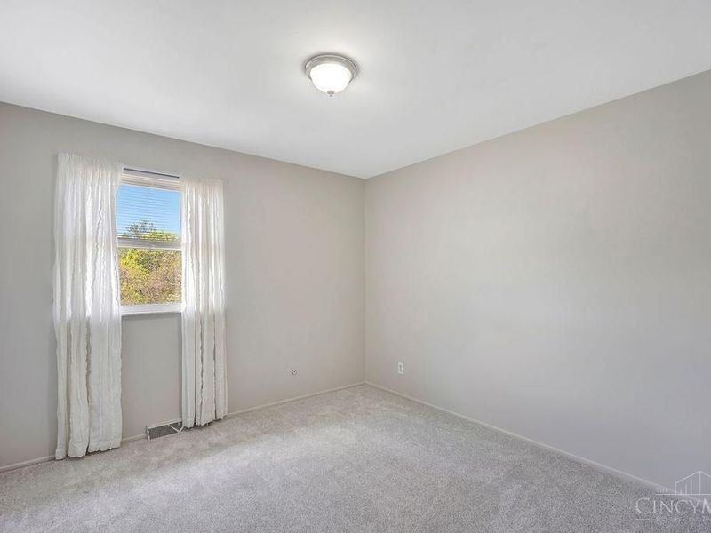 2416 Madonna Drive, Green Township, OH 45238 Photo 26