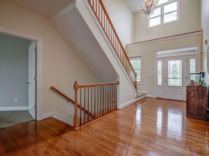 3310 Fox Run Drive, Hamilton, OH 45013 Photo 2