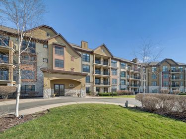 1320 Riverside Lane, Unit 103, Mendota Heights, MN 55118