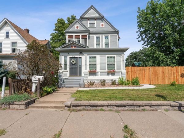 2104 Glenwood Avenue, Minneapolis, MN 55405