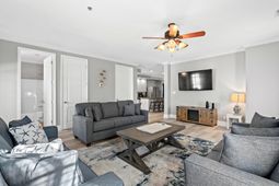 304 South Hillside Dr.  photo 4