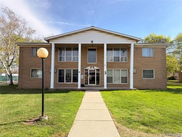 26305 W 7 Mile Road , Redford Twp, MI 48240