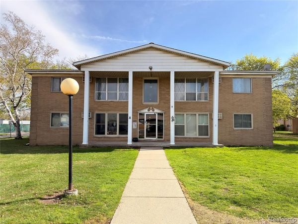 26305 W 7 Mile Road, Redford Twp, MI 48240