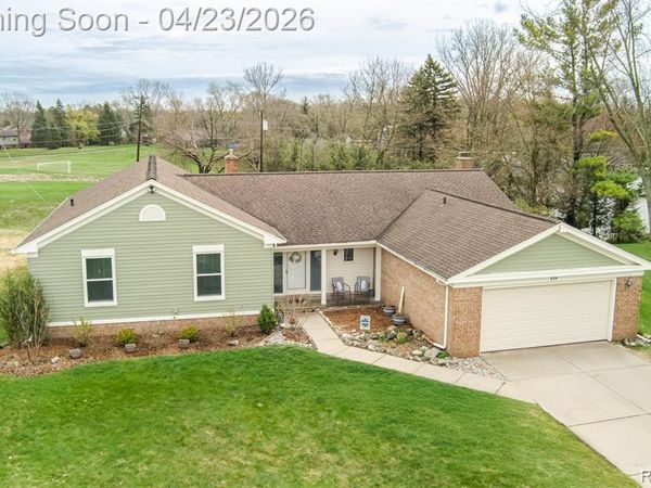 839 Spartan Drive, Rochester Hills, MI 48309