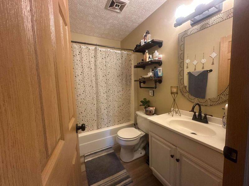 29714 Fairhaven Drive, Logan, OH 43138 Photo 9