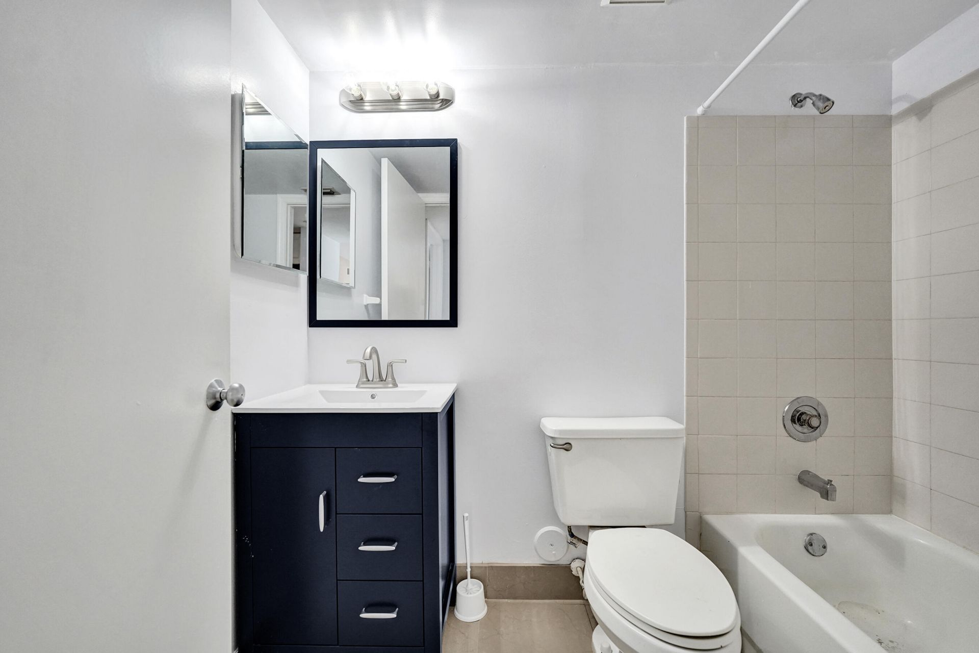 1450 SE 3rd Avenue, Unit 305, Dania Beach, FL 33004 Photo