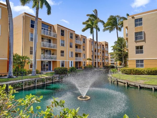 1450 SE 3rd Avenue, Unit 305, Dania Beach, FL 33004