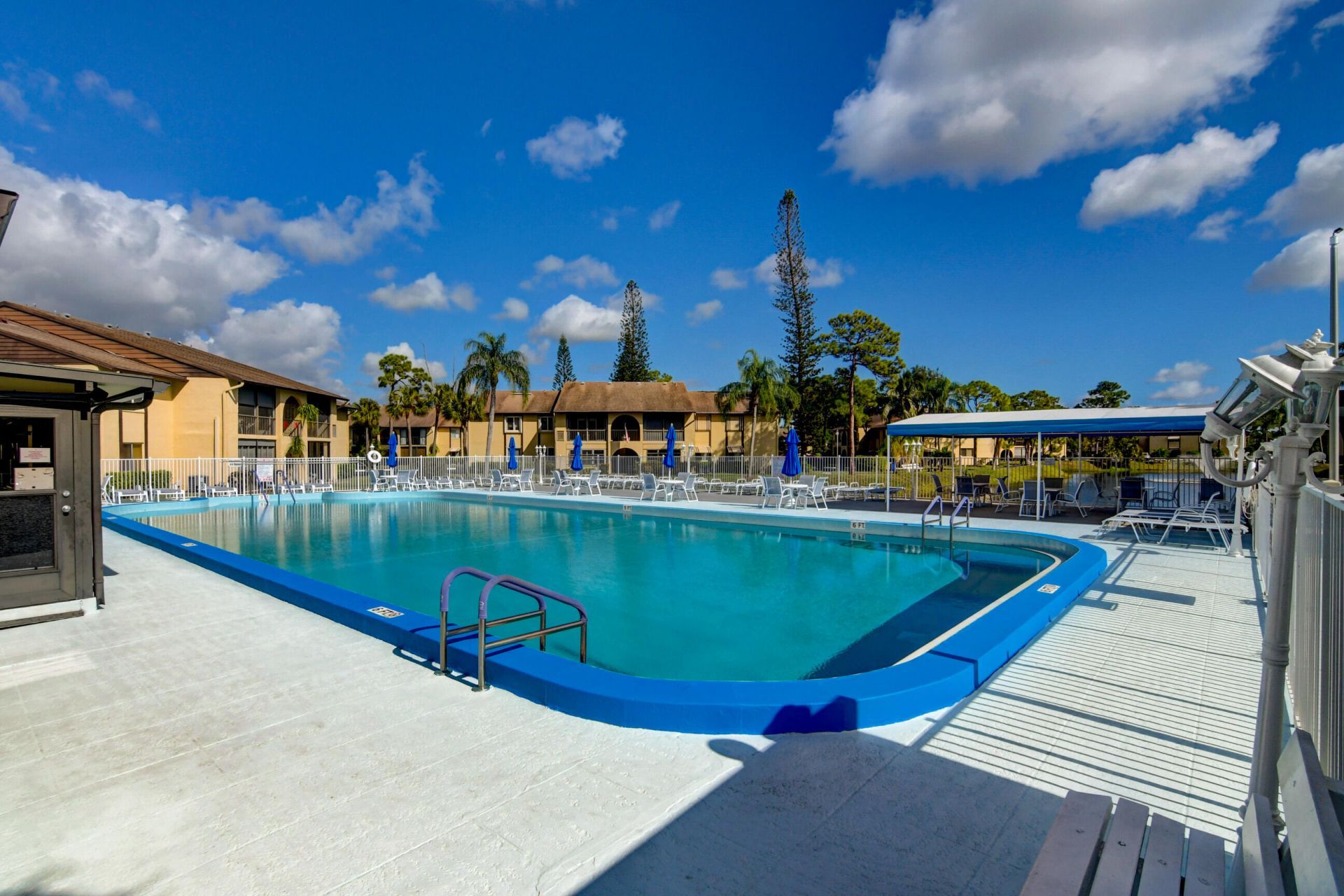 334 Pine Ridge Circle, Unit B-1, Greenacres, FL 33463 Photo