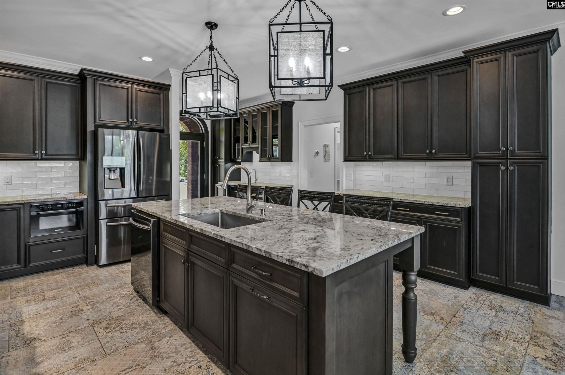 140 Woodbridge Drive  Photo 13