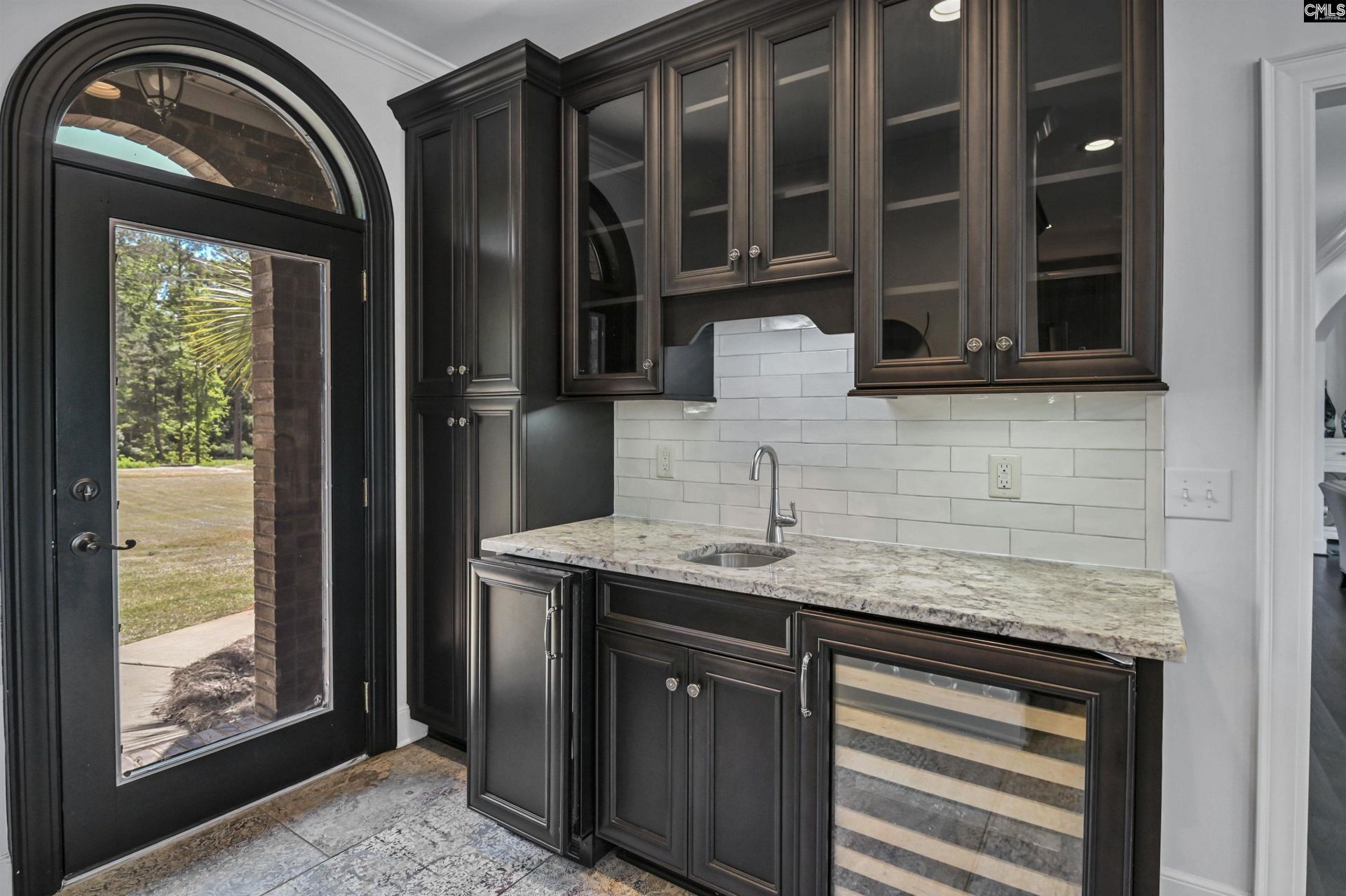 140 Woodbridge Drive  Photo 18