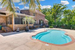 140 Woodbridge Drive  photo 4