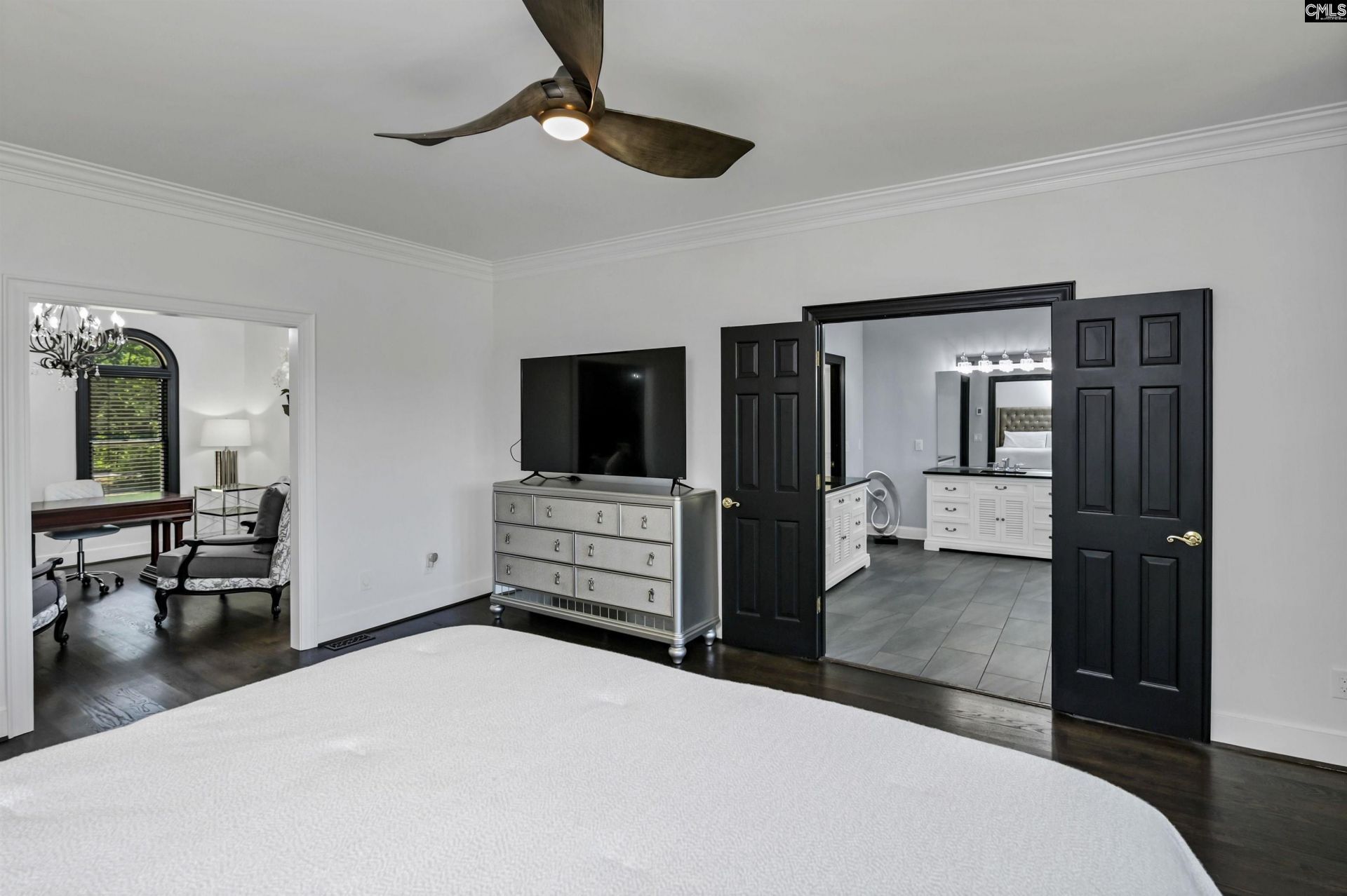 140 Woodbridge Drive  Photo 23