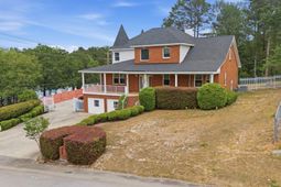 201 Bramblewood Circle photo 4