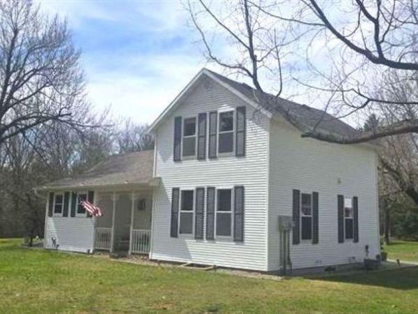 N4869 COUNTY ROAD WW, Wild Rose, WI 54984