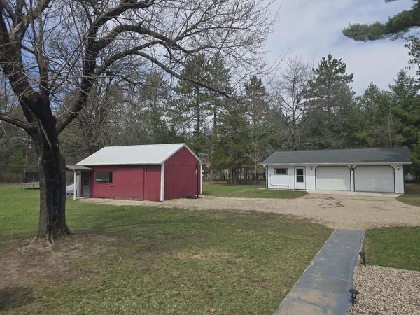 N4869 COUNTY ROAD WW, Wild Rose, WI 54984