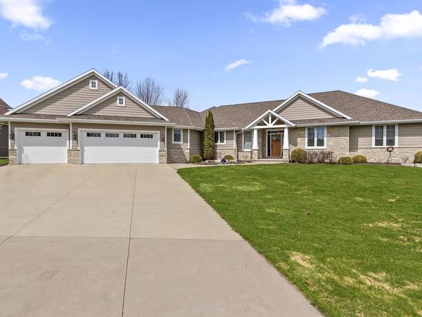 1294 S SEDONA CIRCLE, Hobart, WI 54115