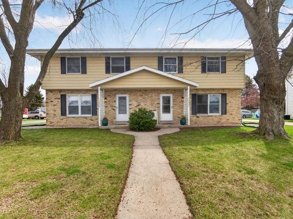 1230 1st AVENUE, Unit 1232, Grafton, WI 53024