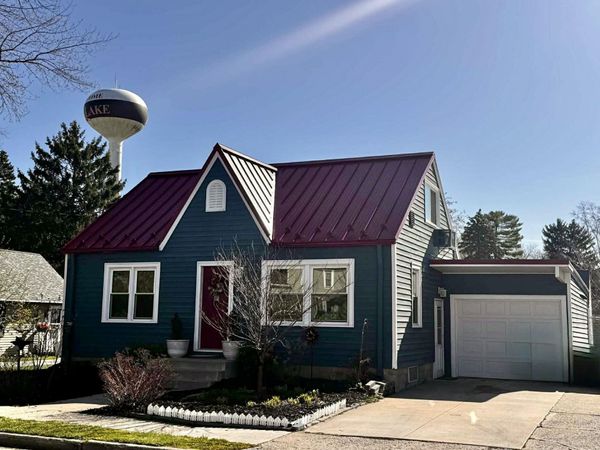 210 Academy Street, Fox Lake, WI 53933