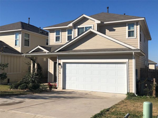 519 Twisted Oaks LN , Buda, TX 78610