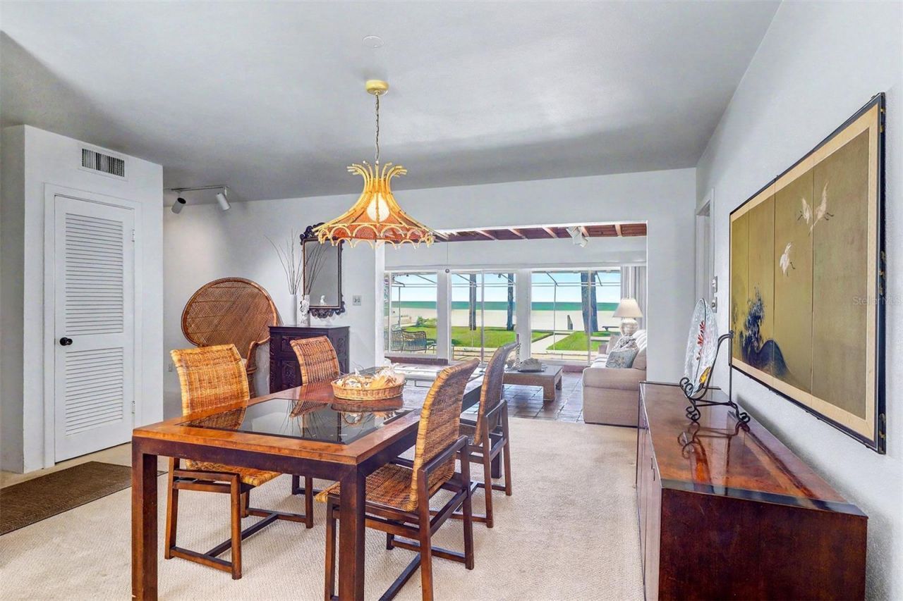 18206 Sunset Boulevard, Redington Shores, FL 33708 Photo