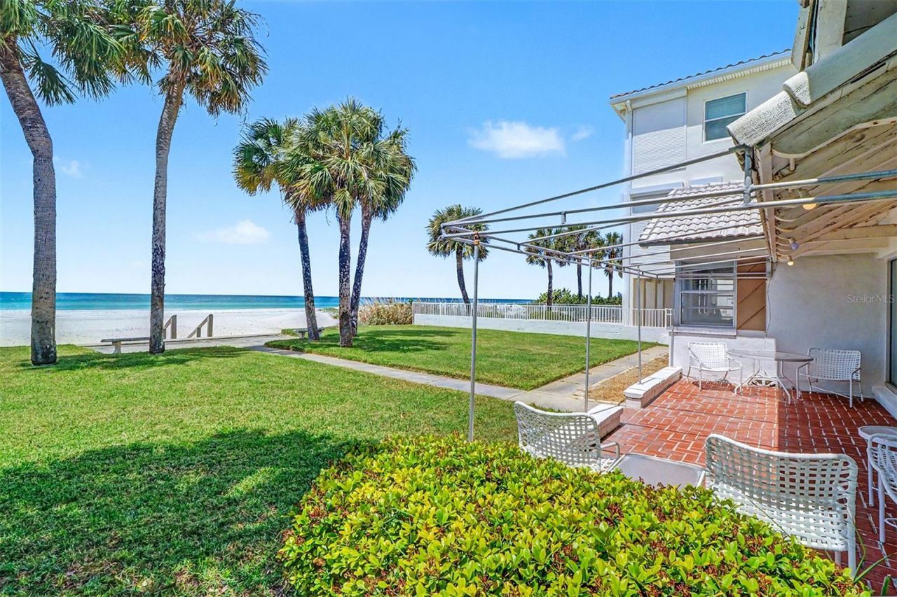 18206 Sunset Boulevard, Redington Shores, FL 33708 Photo