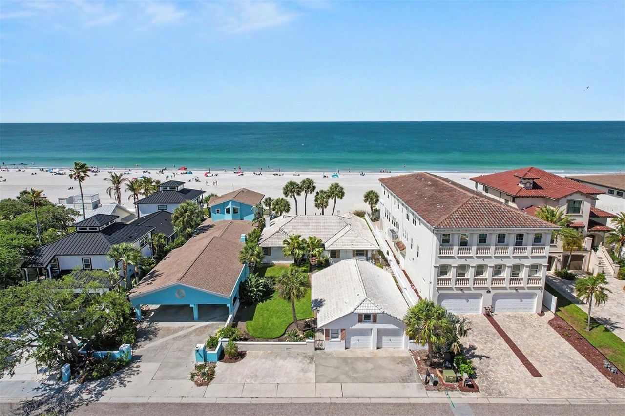 18206 Sunset Boulevard, Redington Shores, FL 33708 Photo