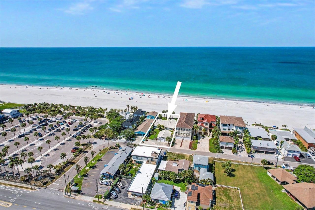 18206 Sunset Boulevard, Redington Shores, FL 33708 Photo