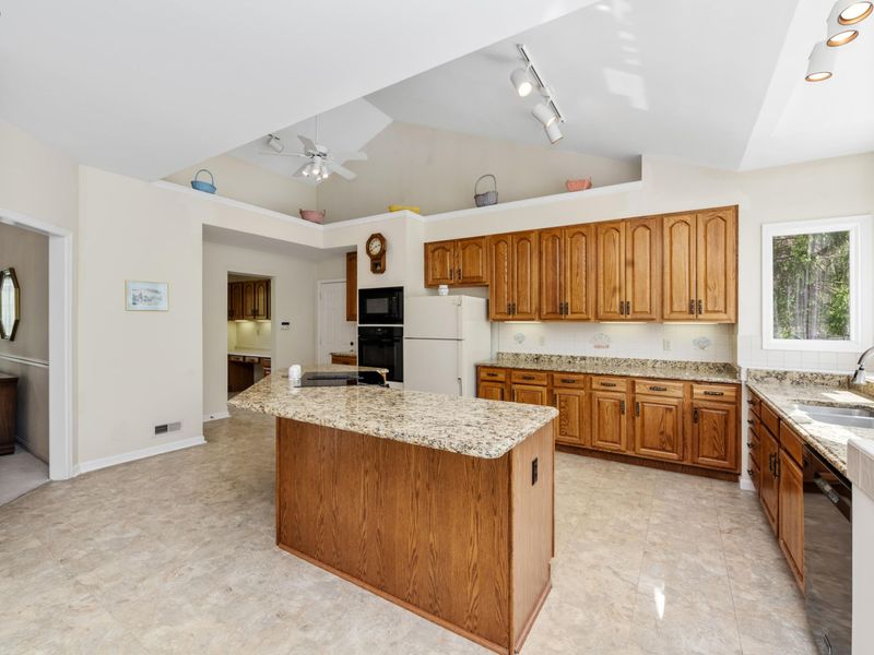 2234 Hawes Drive, Hebron, KY 41048 Photo 7