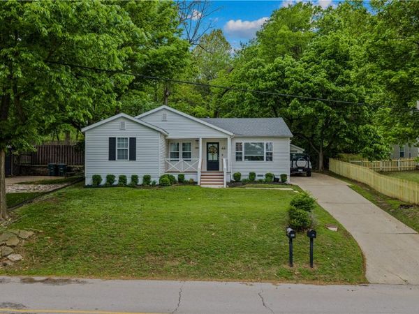 461 N Oliver Avenue , Fayetteville, AR 72701