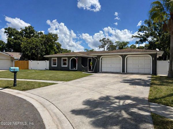 1291 RALEIGH Court, Tarpon Springs, FL 34689