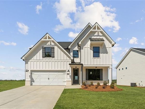 103 Blossom Lane Circle, Calhoun, GA 30153