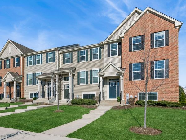 511 Cimmaron Circle , Crystal Lake, IL 60012