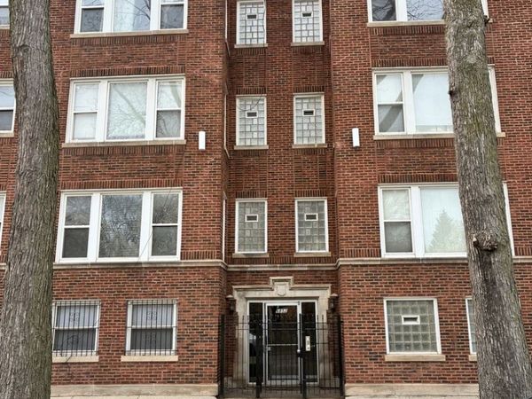 6852 S DANTE Avenue , Unit 3E, Chicago, IL 60637