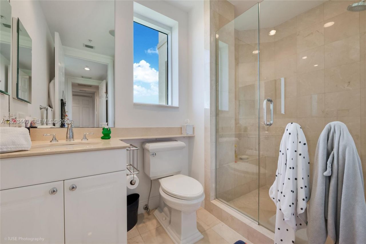 13621 Deering Bay Dr, Unit 801, Coral Gables, FL 33158 Photo