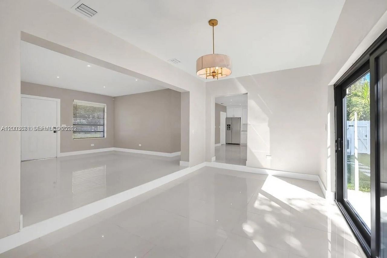 12015 NE 7th Ave , Biscayne Park, FL 33161 Photo