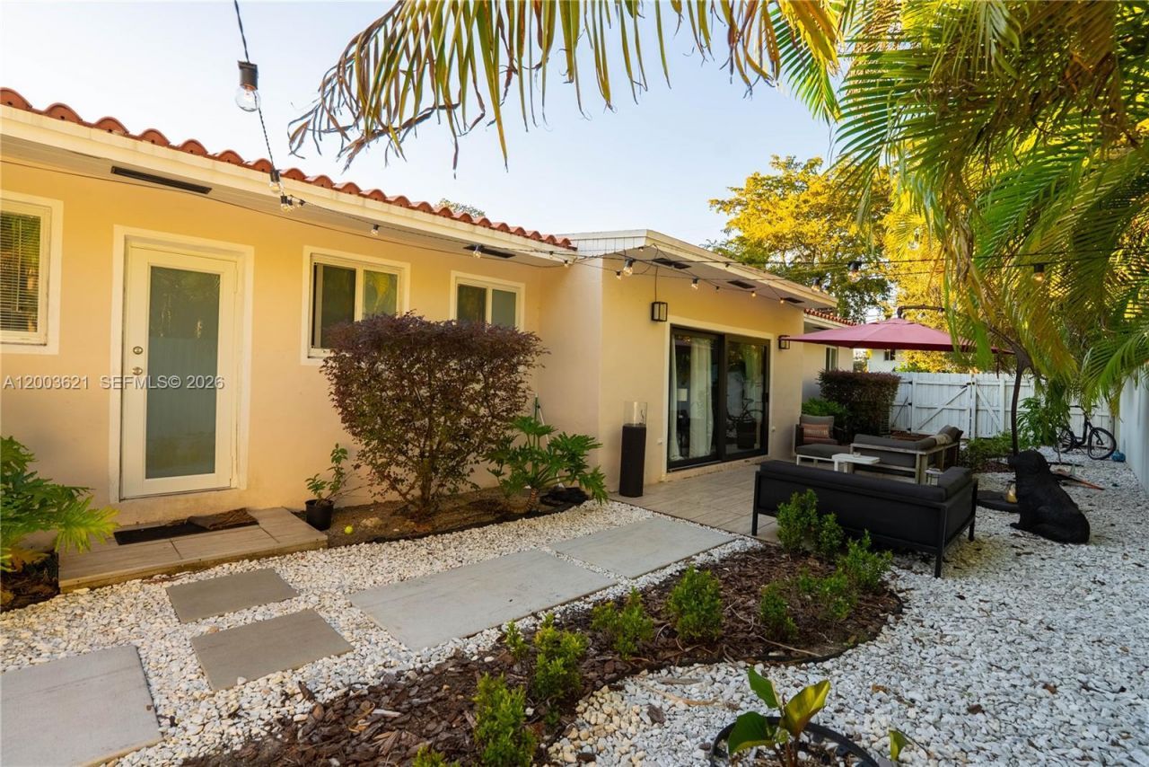 12015 NE 7th Ave , Biscayne Park, FL 33161 Photo