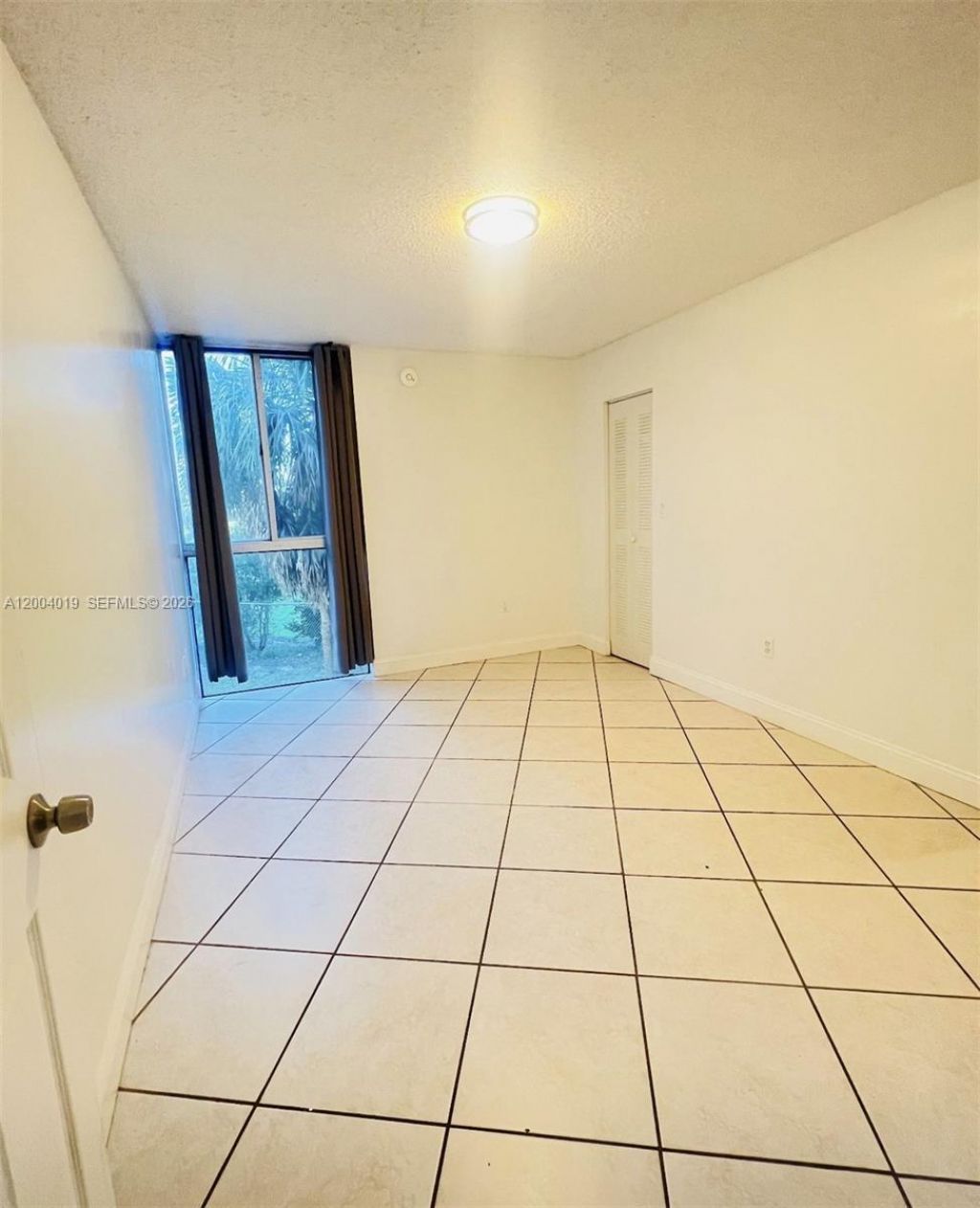 7075 NW 186th St, Unit C205, Hialeah, FL 33015 Photo