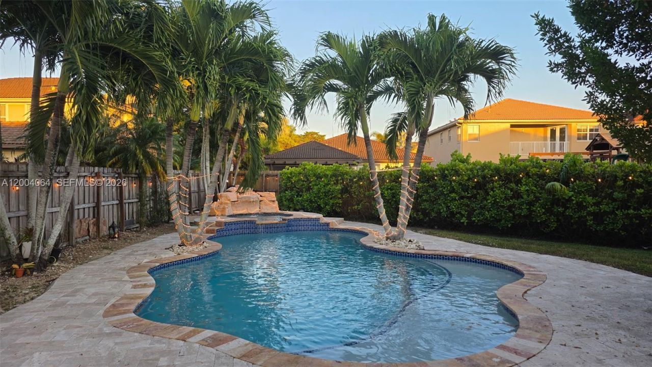 15465 SW 117th St , Miami, FL 33196 Photo