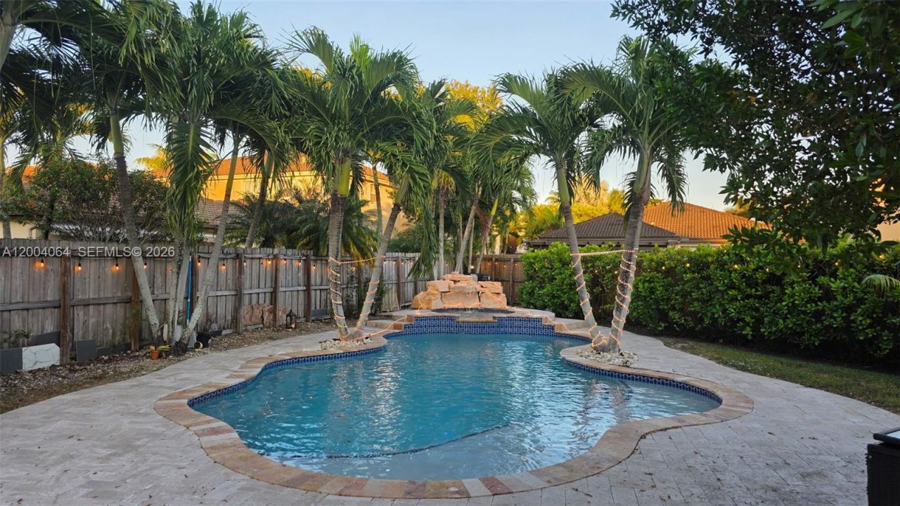 15465 SW 117th St , Miami, FL 33196 Photo