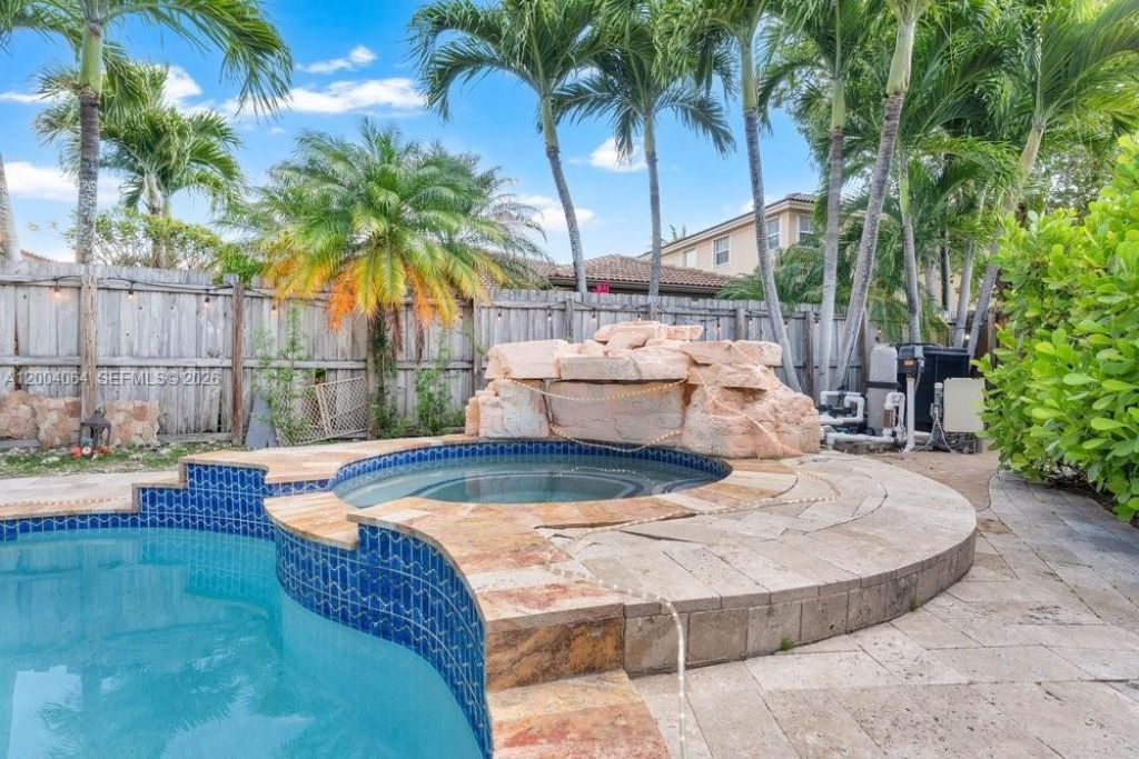 15465 SW 117th St, Miami, FL 33196 Photo