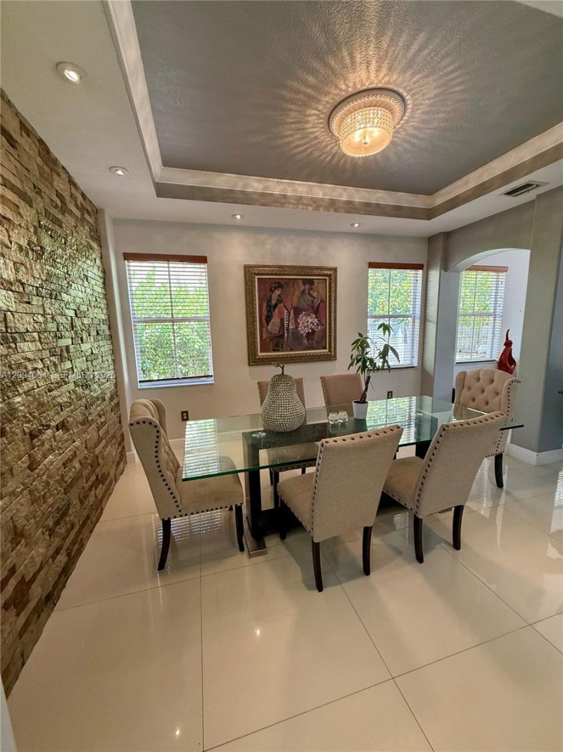 15465 SW 117th St , Miami, FL 33196 Photo