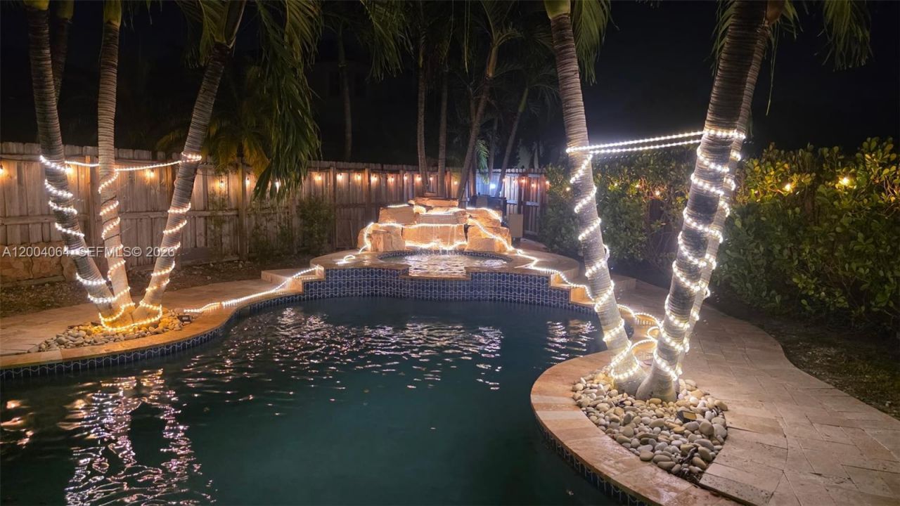 15465 SW 117th St, Miami, FL 33196 Photo