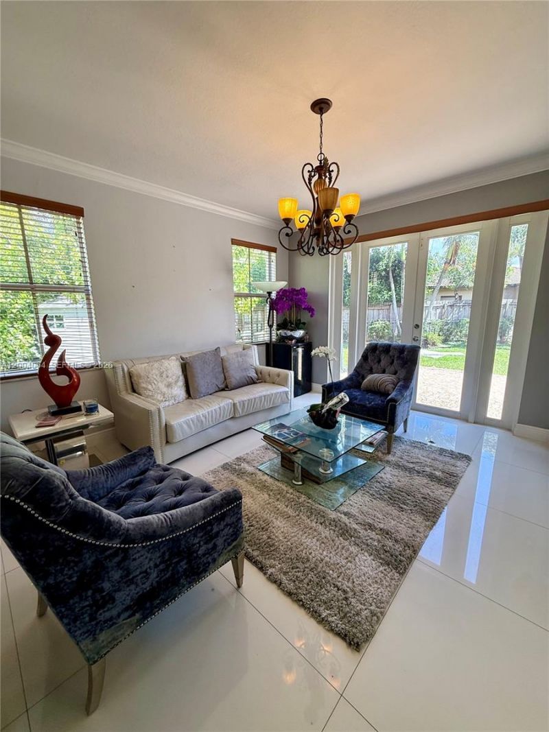 15465 SW 117th St , Miami, FL 33196 Photo