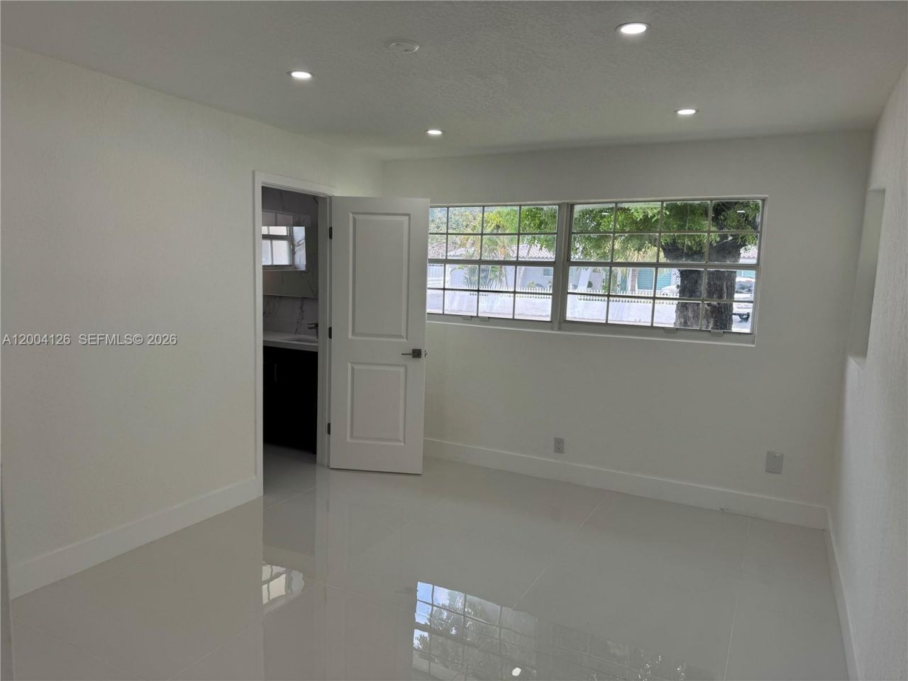 8064 W 14th Ave, Hialeah, FL 33014 Photo