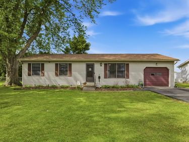 40 Holiday Hill, Lexington, OH 44904