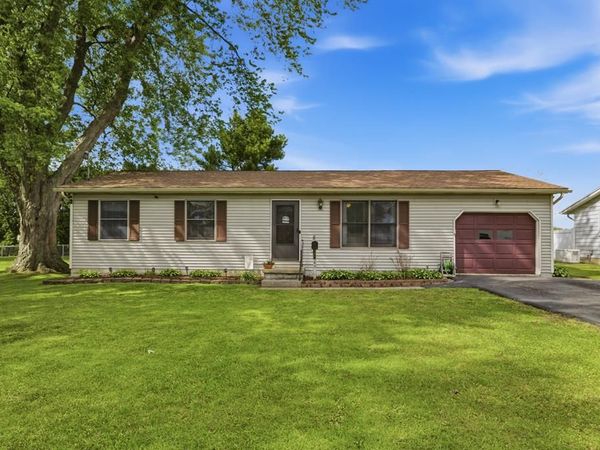 40 Holiday Hill, Lexington, OH 44904